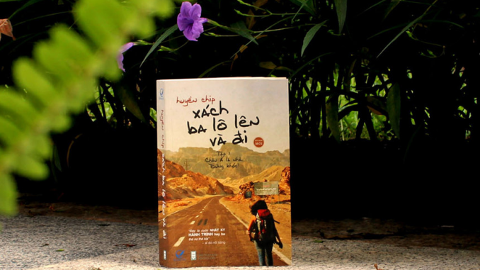 Xách balo lên và đi