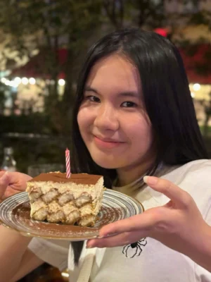Mai Watanabe - Một trong 3 tác giả cuốn Finneas trong thế giới rộng lớn