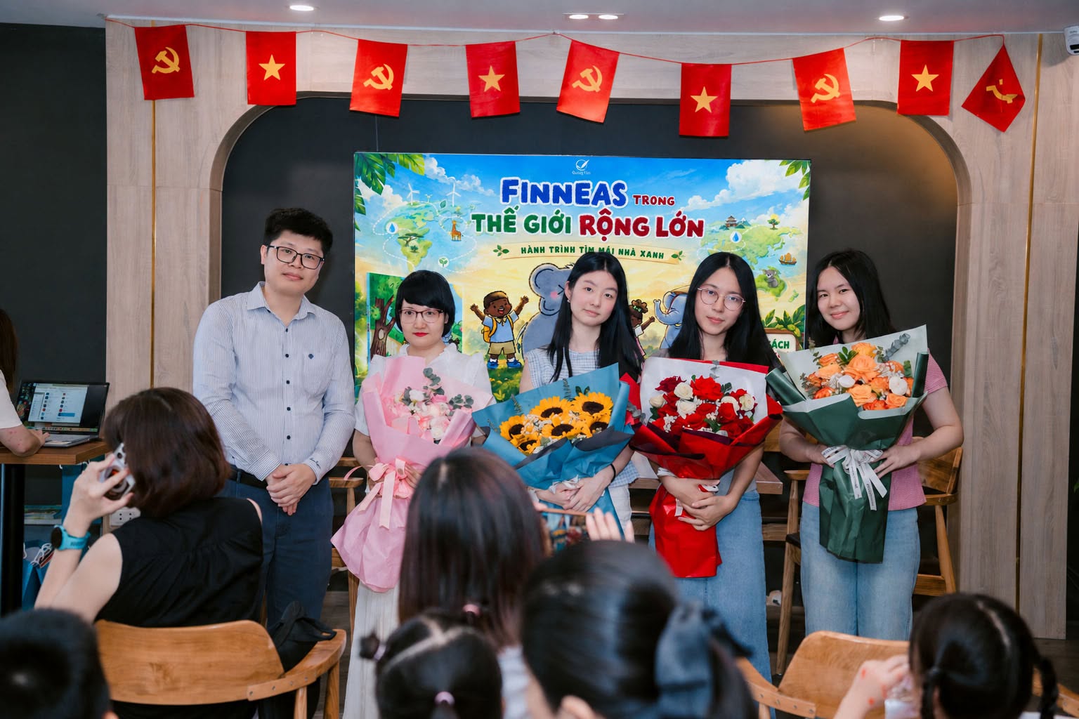 Recap sự kiện ra mắt sách Finneas trong thế giới rộng lớn.jpg